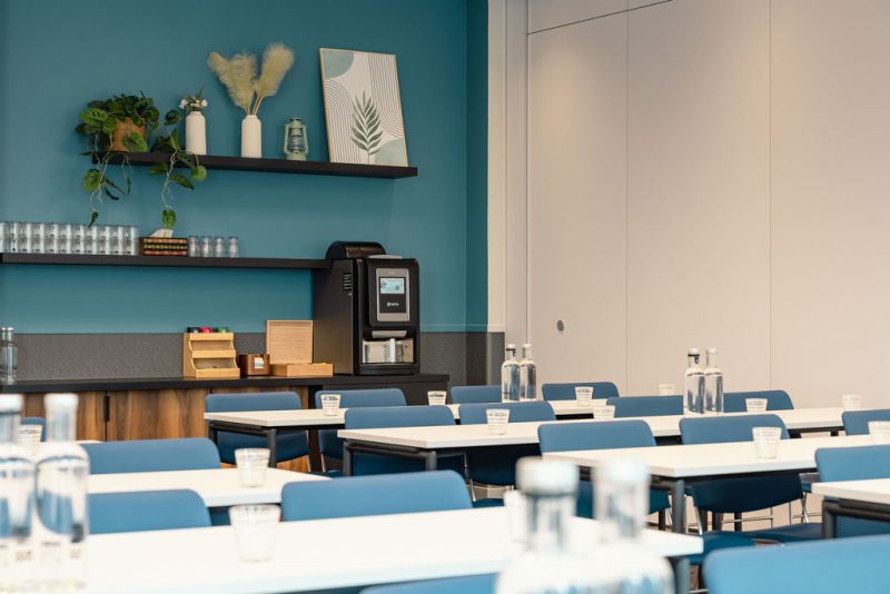 05_SalonLaSeineCoinCafe1_1