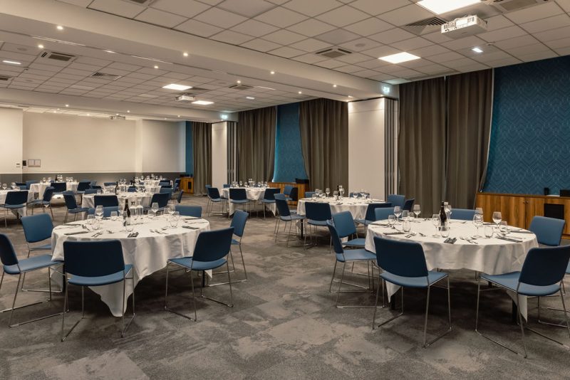05_SalonParisBanquet2_1