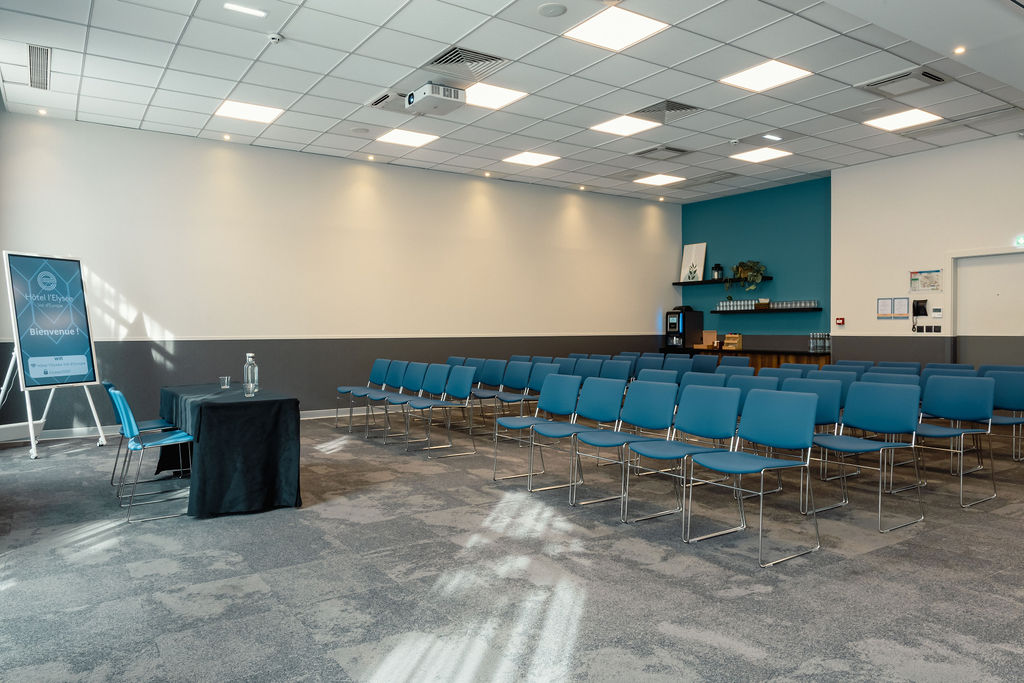 05_SalonRiveDroiteTheatre2_2